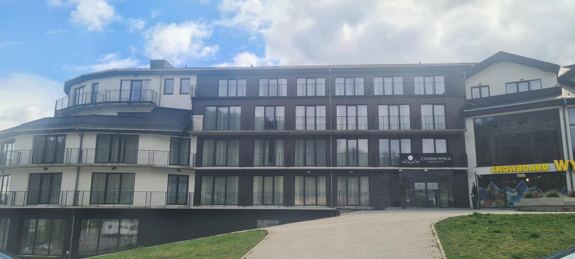 Czarna Perla Czarna Gora 402 Sienna (Klodzko)
